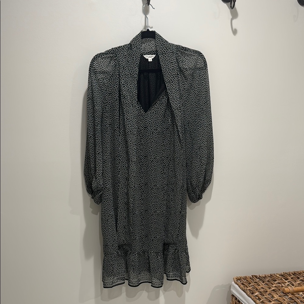 Max StudioBlack and White Shift Dress